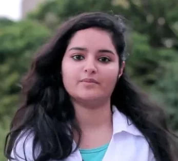 akanksha testimonial of shark overseas